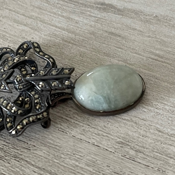 Milky Aquamarine and Marcasite Sterling Silver Brooch - Picture 8 of 10